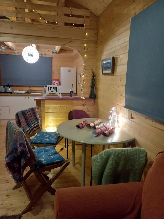 Springbank Cabin Insch Εξωτερικό φωτογραφία